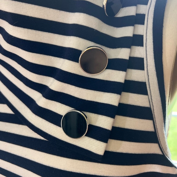 (D29) ModCloth/Monteau Navy & White Striped Coach Tour Dress - Picture 5 of 7